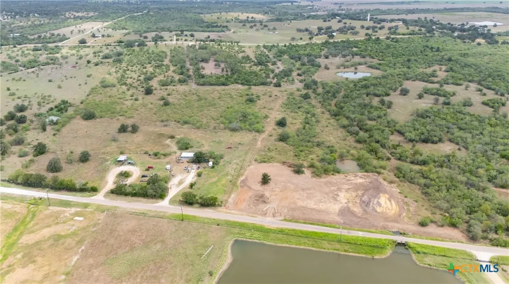 County Rd 465 W Gonzales, TX 78629