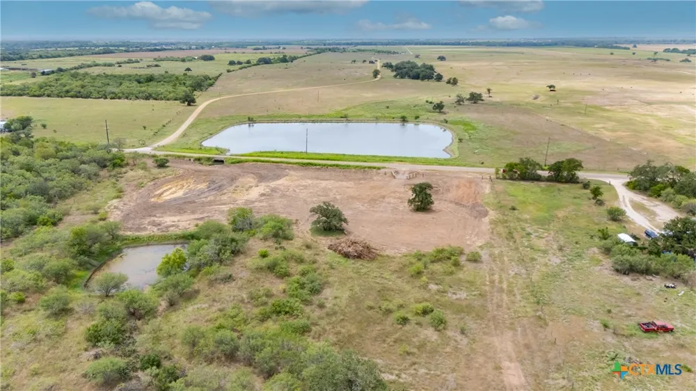 County Rd 465 W Gonzales, TX 78629