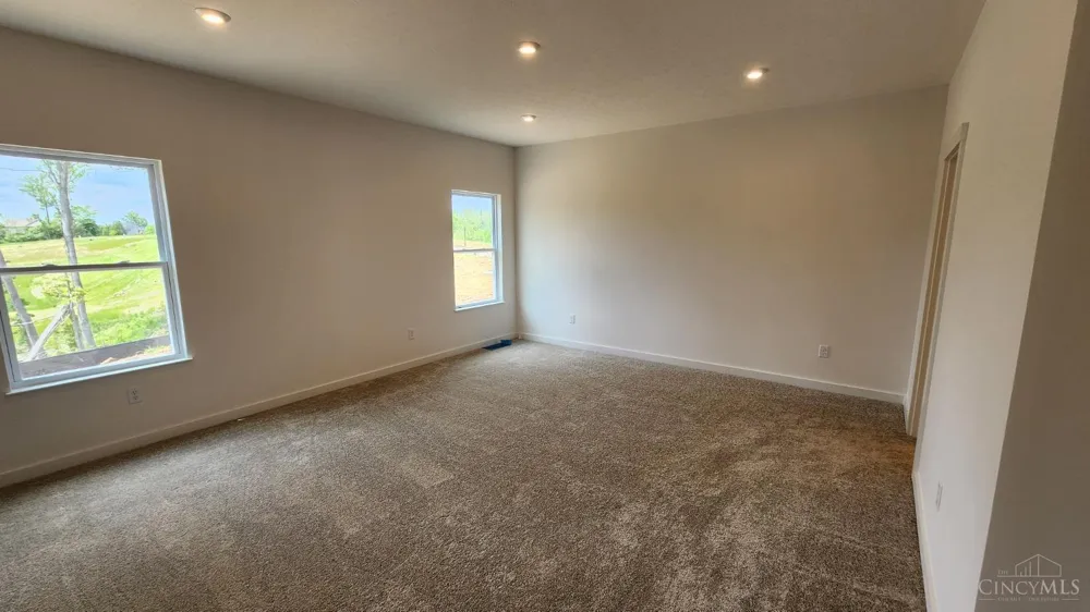 8729 Deer Glen Court Miami, OH 45002