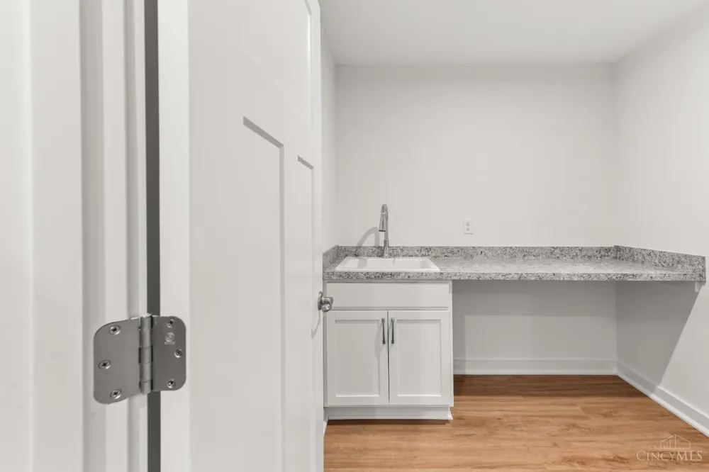 8729 Deer Glen Court Miami, OH 45002