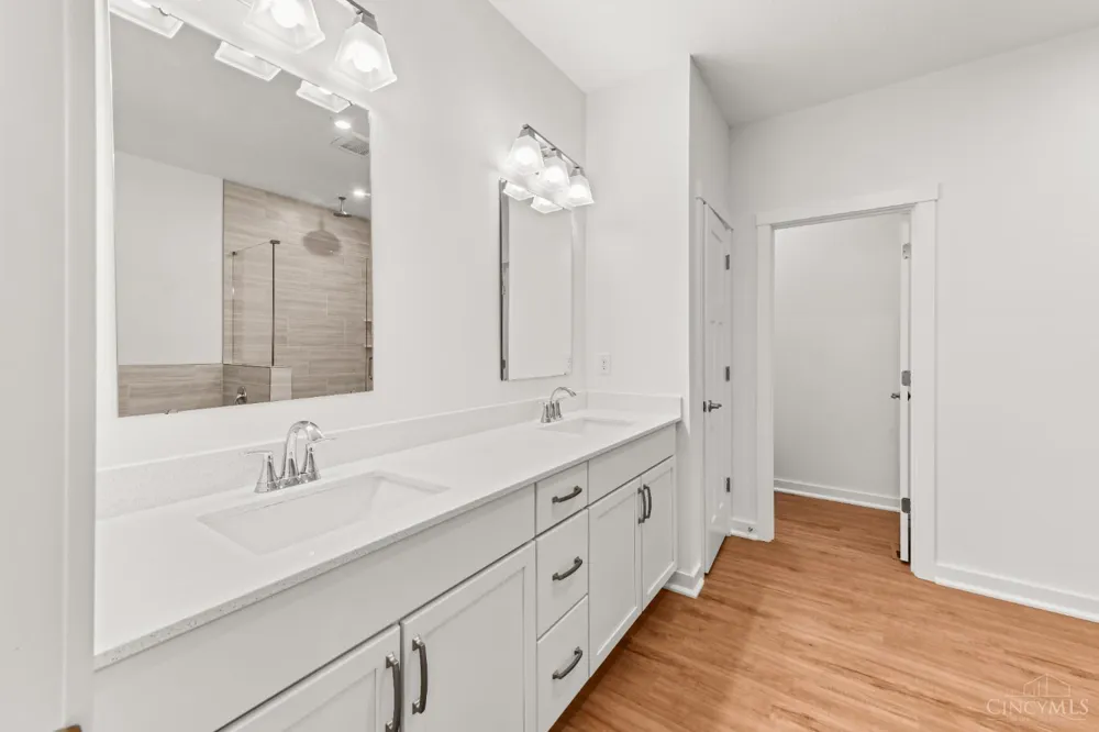 8729 Deer Glen Court Miami, OH 45002