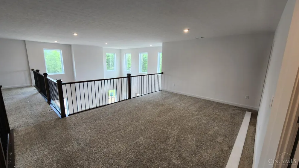 8729 Deer Glen Court Miami, OH 45002