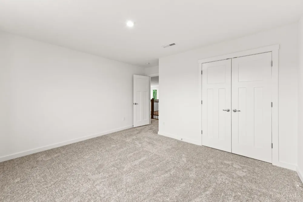 8729 Deer Glen Court Miami, OH 45002