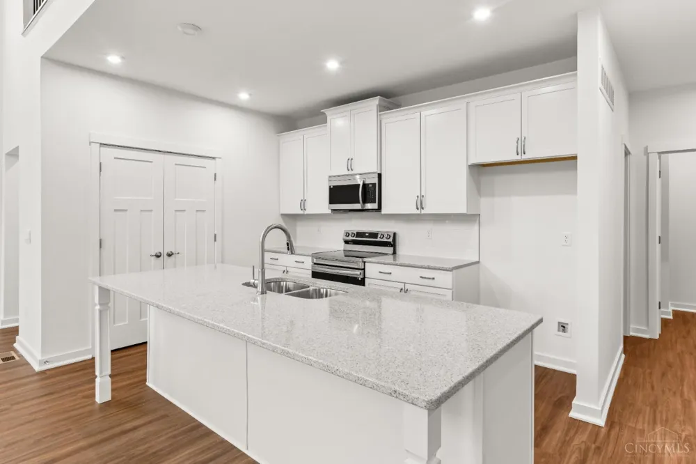 8729 Deer Glen Court Miami, OH 45002