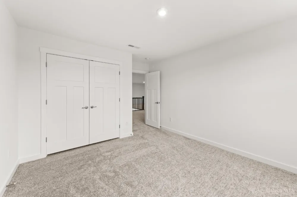 8729 Deer Glen Court Miami, OH 45002