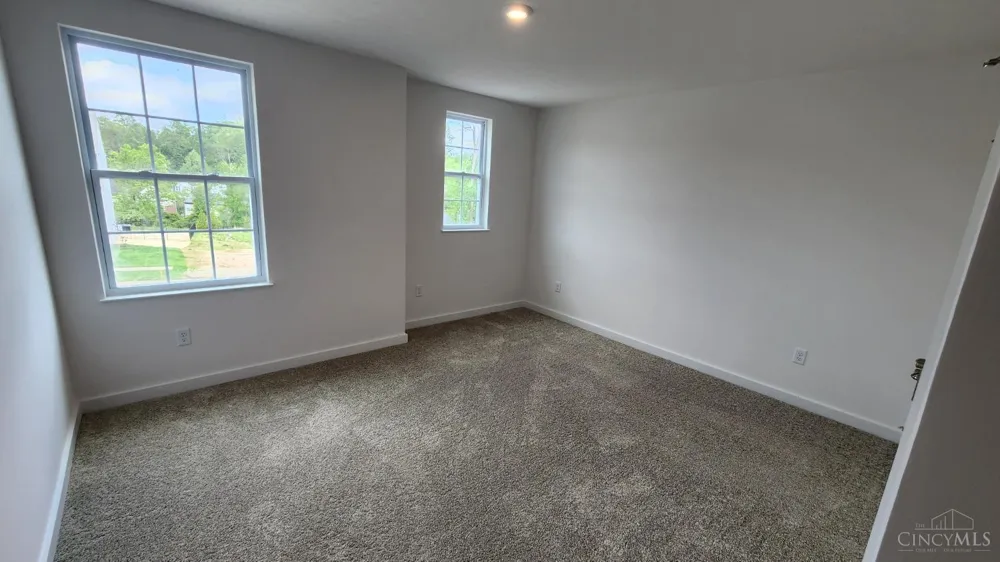 8729 Deer Glen Court Miami, OH 45002