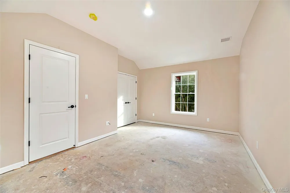 305 COMMACK ROAD Shirley, NY 11967