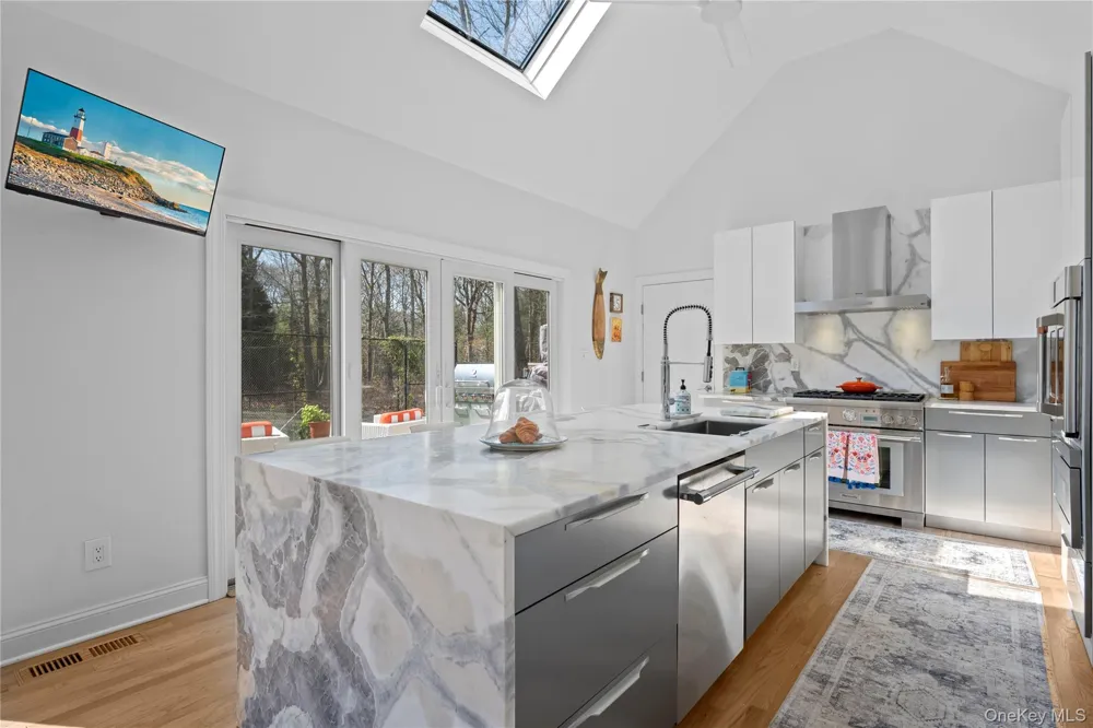 38 Pheasant Run Quogue, NY 11959