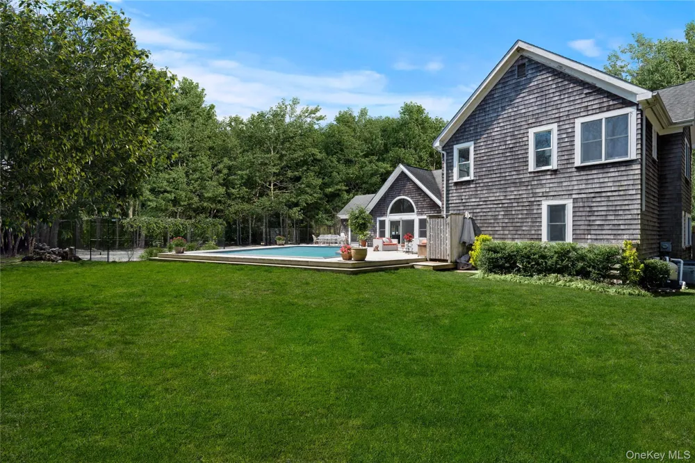 38 Pheasant Run Quogue, NY 11959