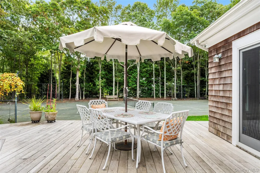 38 Pheasant Run Quogue, NY 11959