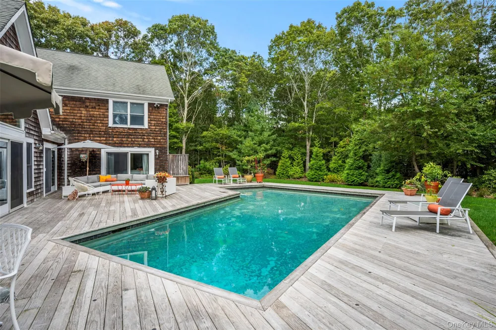 38 Pheasant Run Quogue, NY 11959