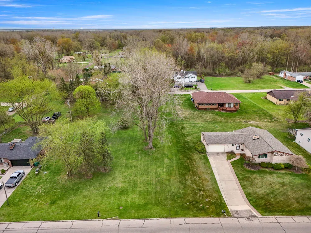 PARK Romulus City, MI 48174