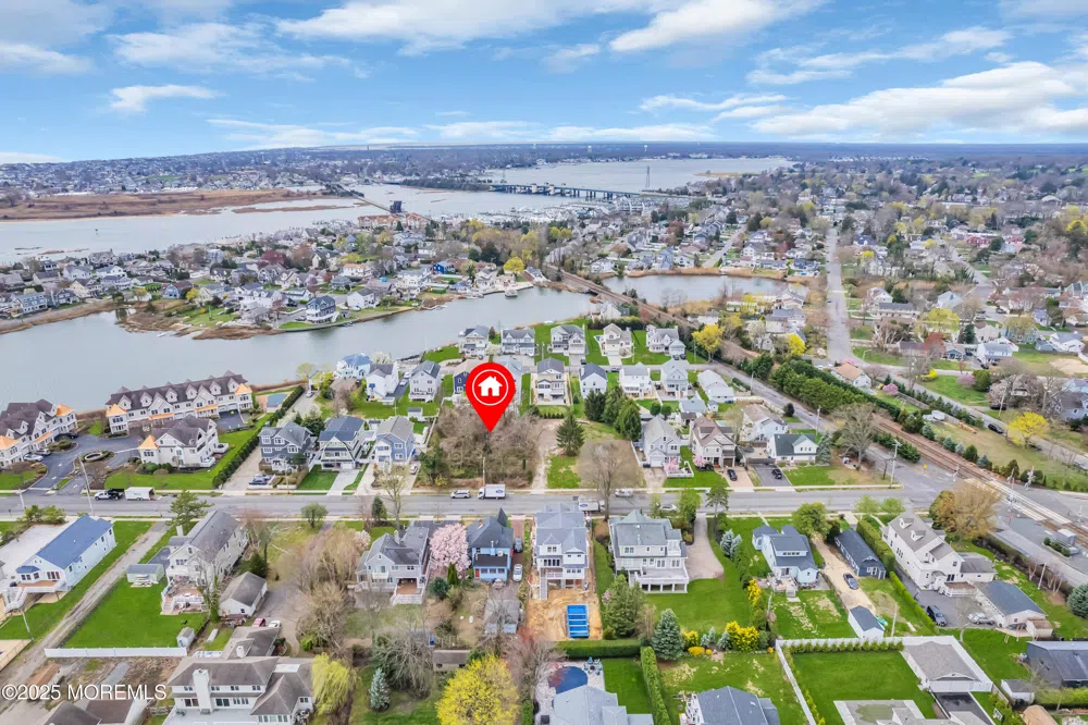 323325 Fisk Avenue Brielle, NJ 08730