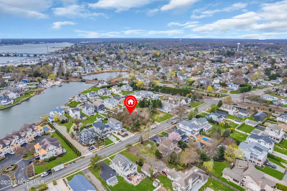 323325 Fisk Avenue Brielle, NJ 08730