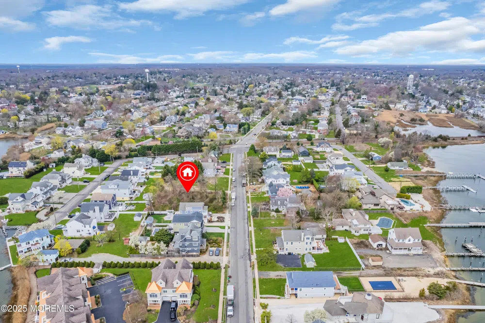 323325 Fisk Avenue Brielle, NJ 08730