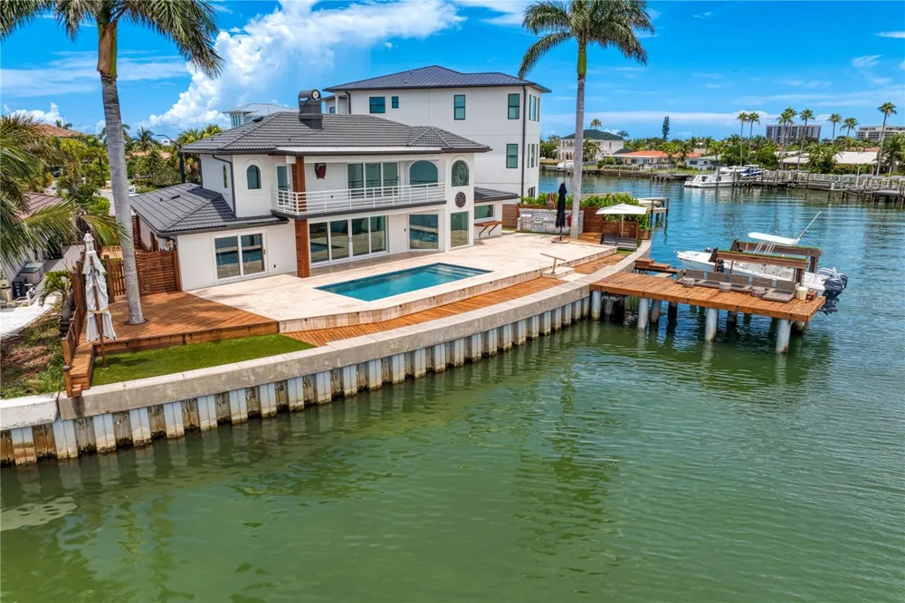 2250 DONATO DRIVE Belleair Beach, FL 33786