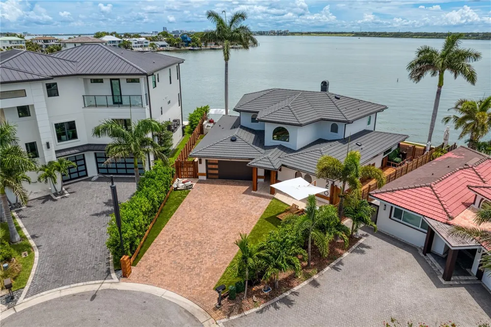 2250 DONATO DRIVE Belleair Beach, FL 33786