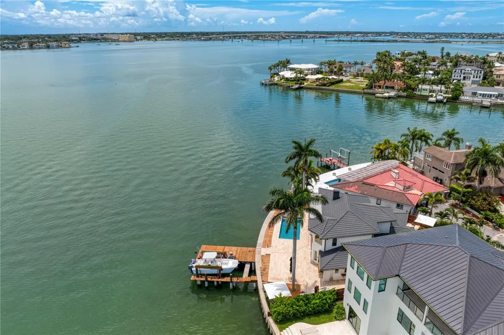 2250 DONATO DRIVE Belleair Beach, FL 33786