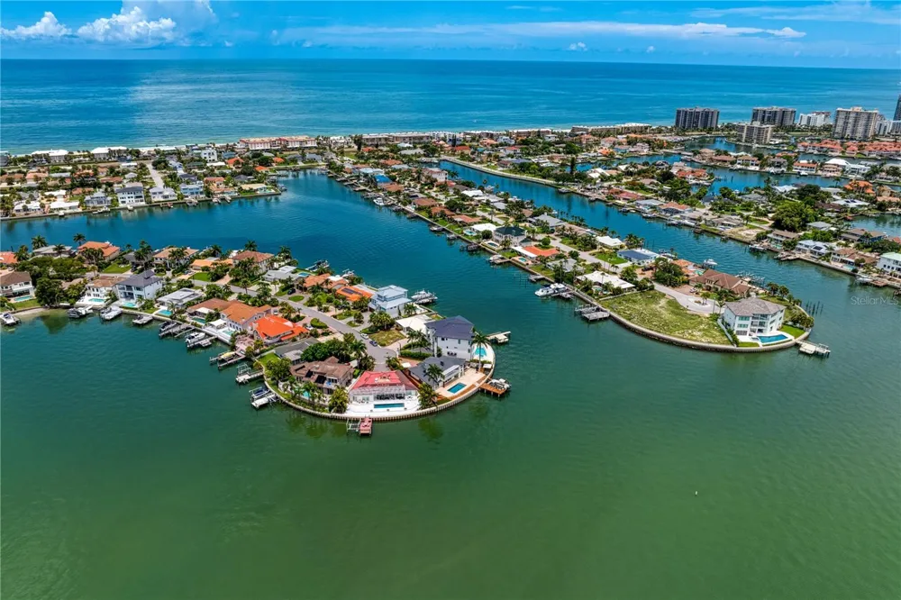 2250 DONATO DRIVE Belleair Beach, FL 33786