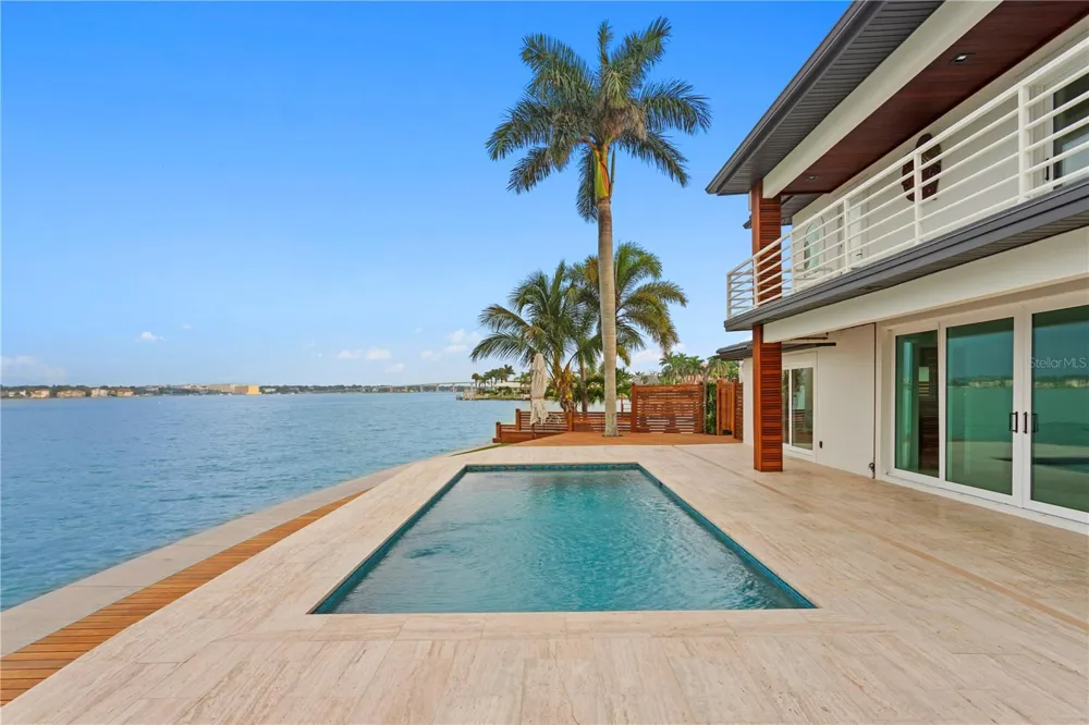 2250 DONATO DRIVE Belleair Beach, FL 33786