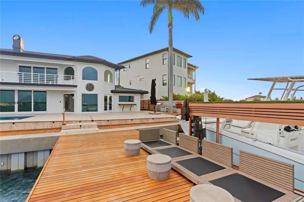 2250 DONATO DRIVE Belleair Beach, FL 33786
