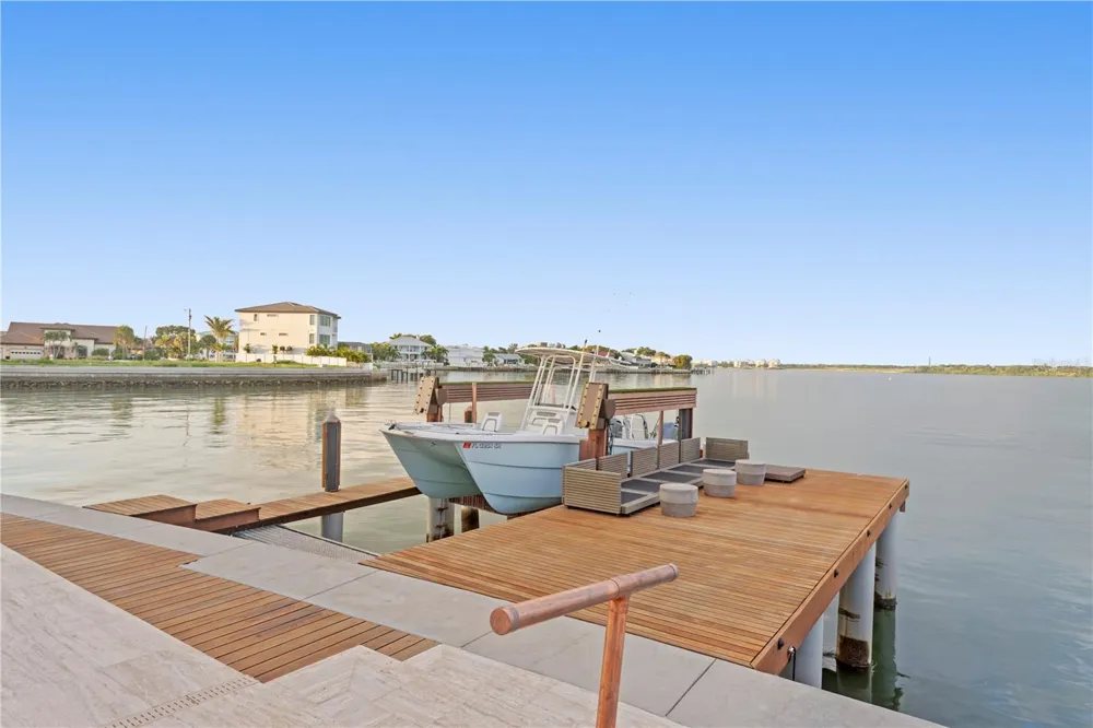2250 DONATO DRIVE Belleair Beach, FL 33786