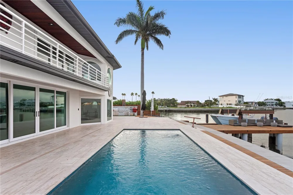 2250 DONATO DRIVE Belleair Beach, FL 33786