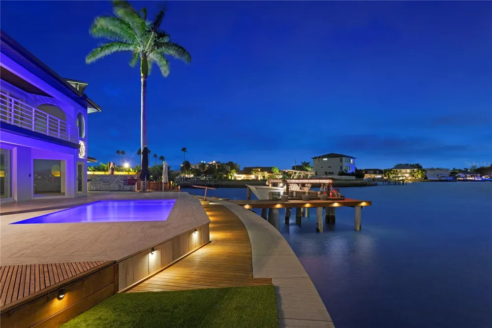 2250 DONATO DRIVE Belleair Beach, FL 33786