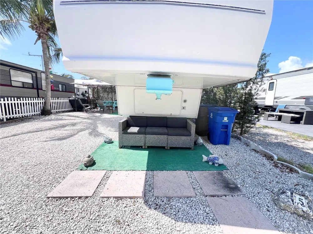 325 Calusa St #5 Key Largo, FL 33037