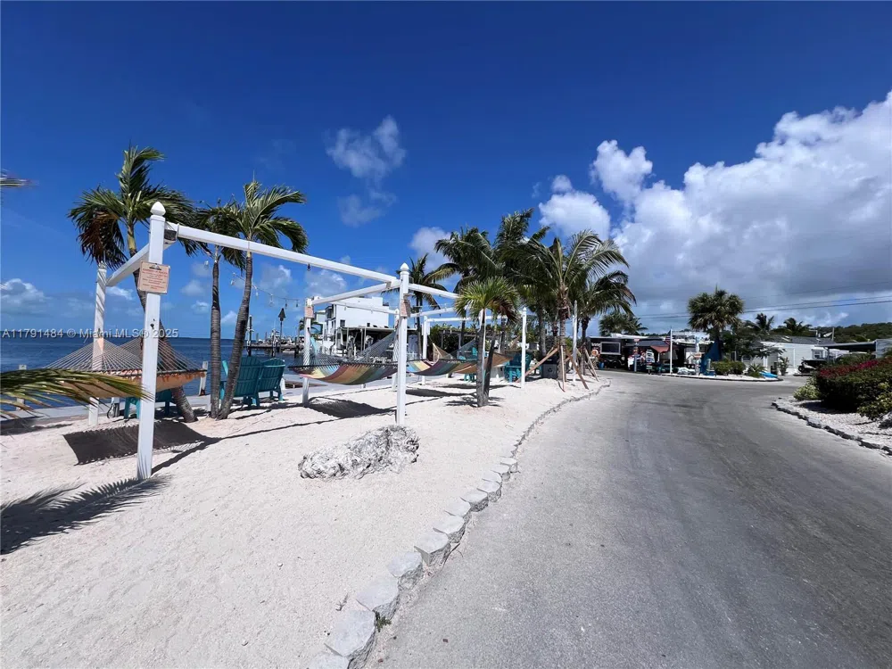 325 Calusa St #5 Key Largo, FL 33037
