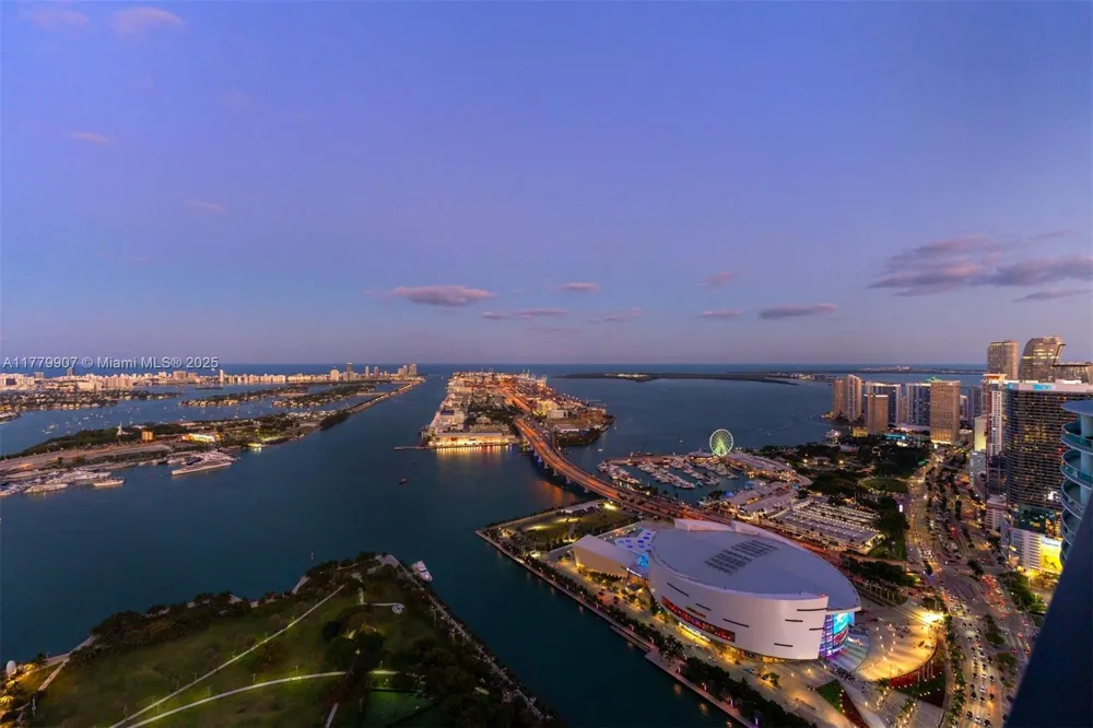 1000 Biscayne Blvd #5801 Miami, FL 33132