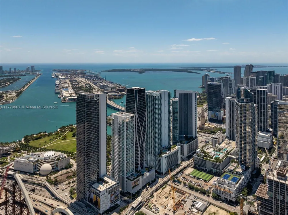 1000 Biscayne Blvd #5801 Miami, FL 33132