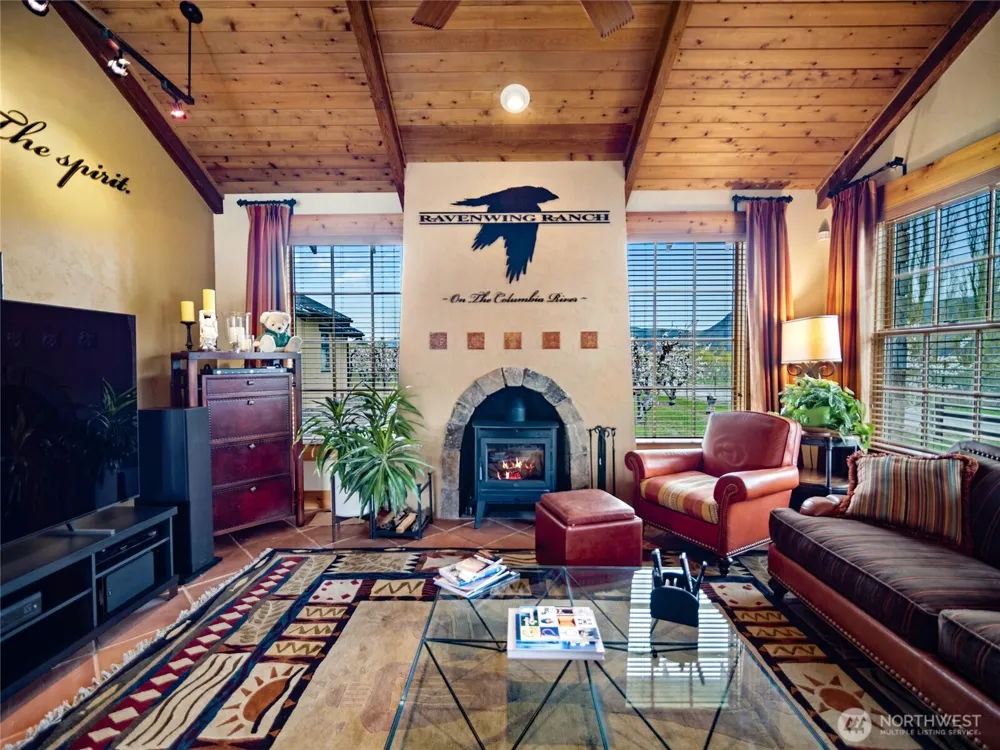 5814 Colockum Road Malaga, WA 98828