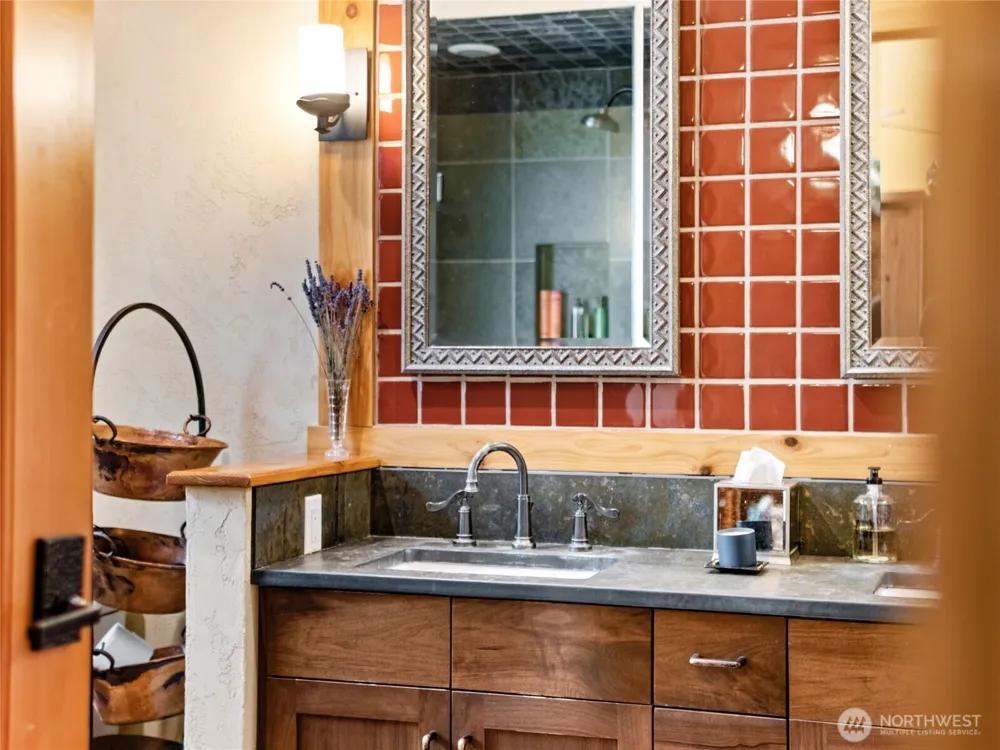 5814 Colockum Road Malaga, WA 98828