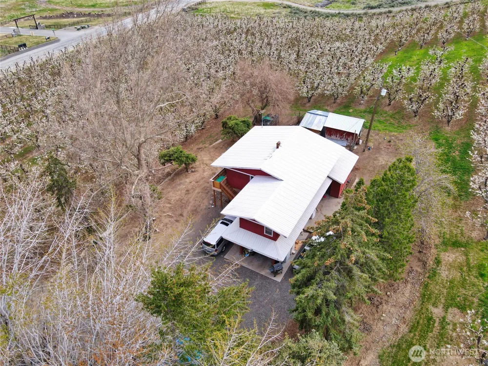 5814 Colockum Road Malaga, WA 98828