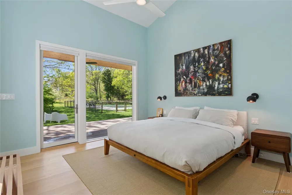 6710 Soundview Avenue Southold, NY 11971