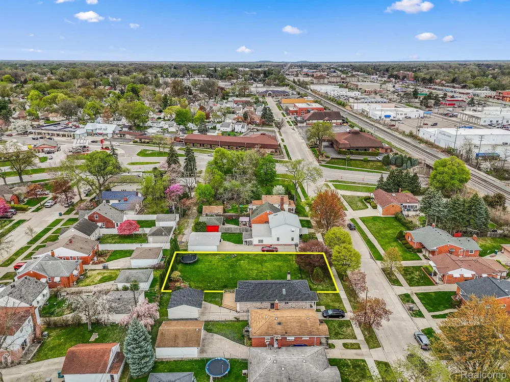 23323 PARK STREET Dearborn City, MI 48124