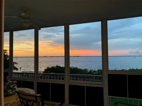 200 HARBOR WALK DRIVE #321