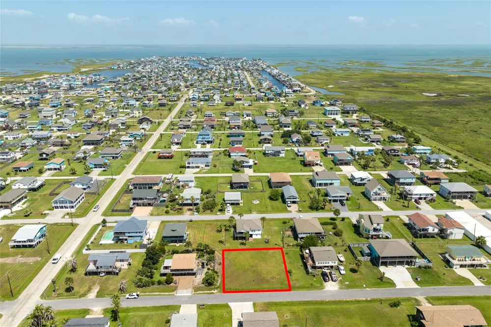 15 Lewis Scott Jamaica Beach, TX 77554