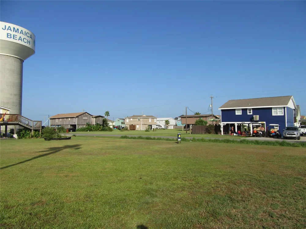15 Lewis Scott Jamaica Beach, TX 77554