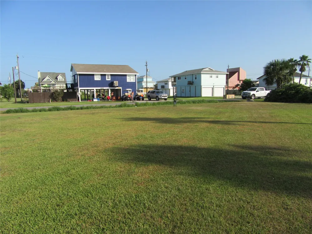 15 Lewis Scott Jamaica Beach, TX 77554