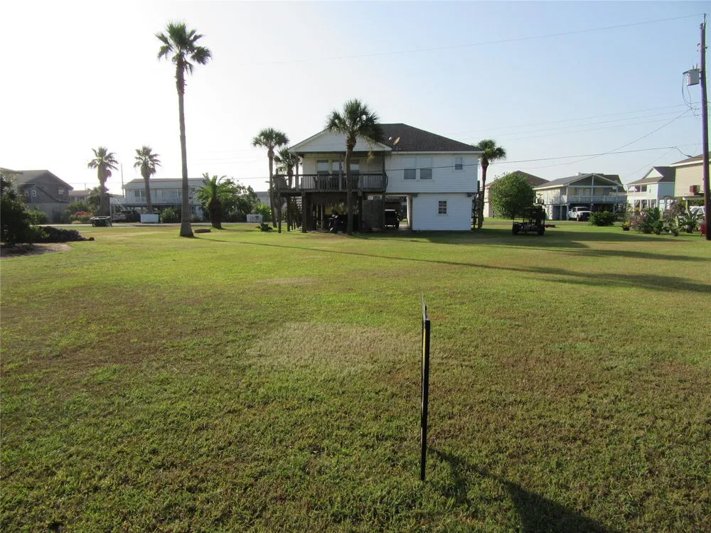 15 Lewis Scott Jamaica Beach, TX 77554