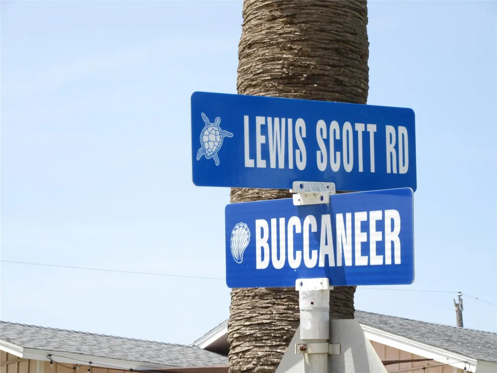 15 Lewis Scott Jamaica Beach, TX 77554