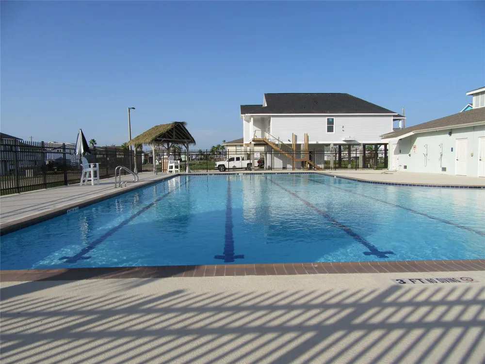 15 Lewis Scott Jamaica Beach, TX 77554
