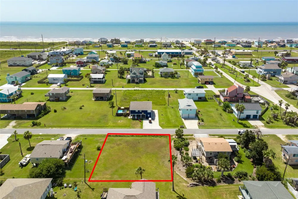 15 Lewis Scott Jamaica Beach, TX 77554