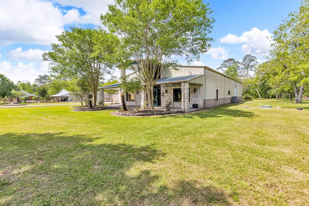 19019 Fm 2100 Road Crosby, TX 77532