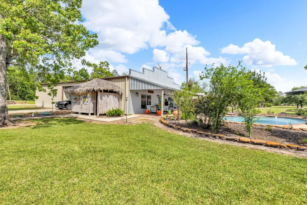 19019 Fm 2100 Road Crosby, TX 77532
