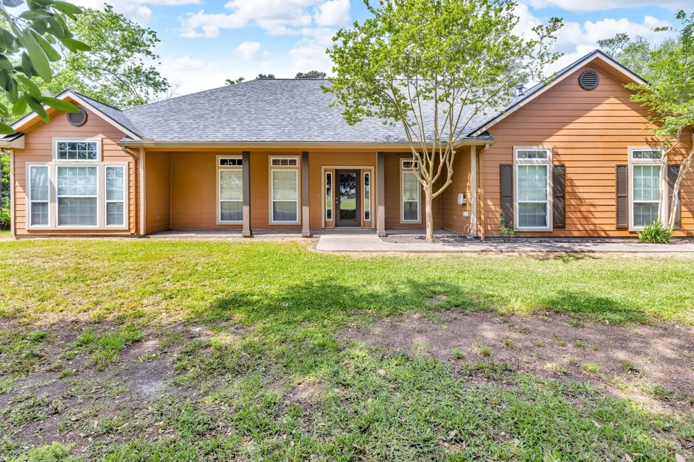 19019 Fm 2100 Road Crosby, TX 77532