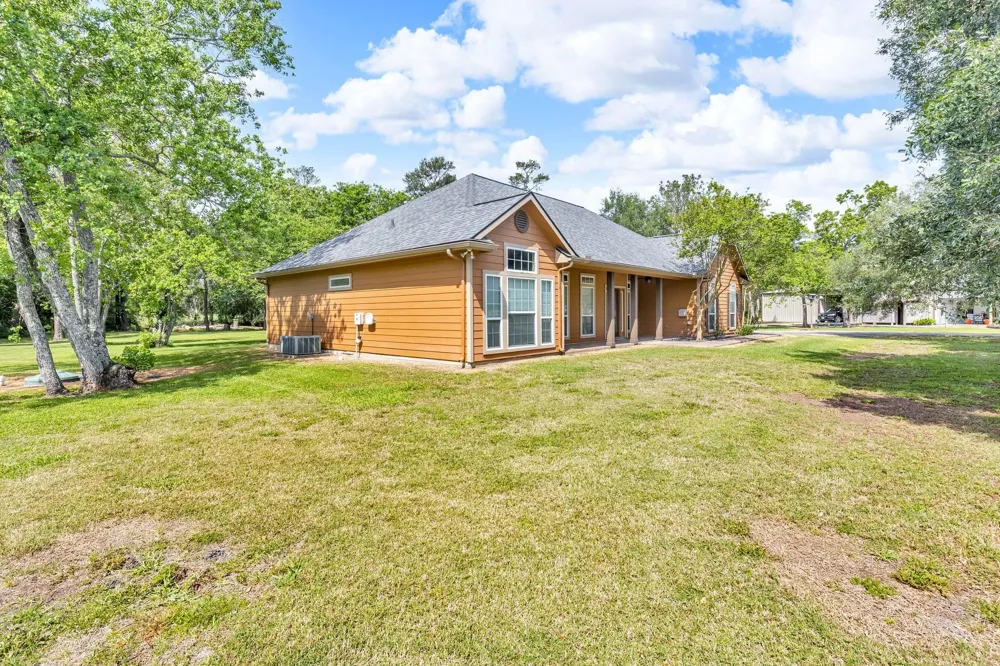19019 Fm 2100 Road Crosby, TX 77532