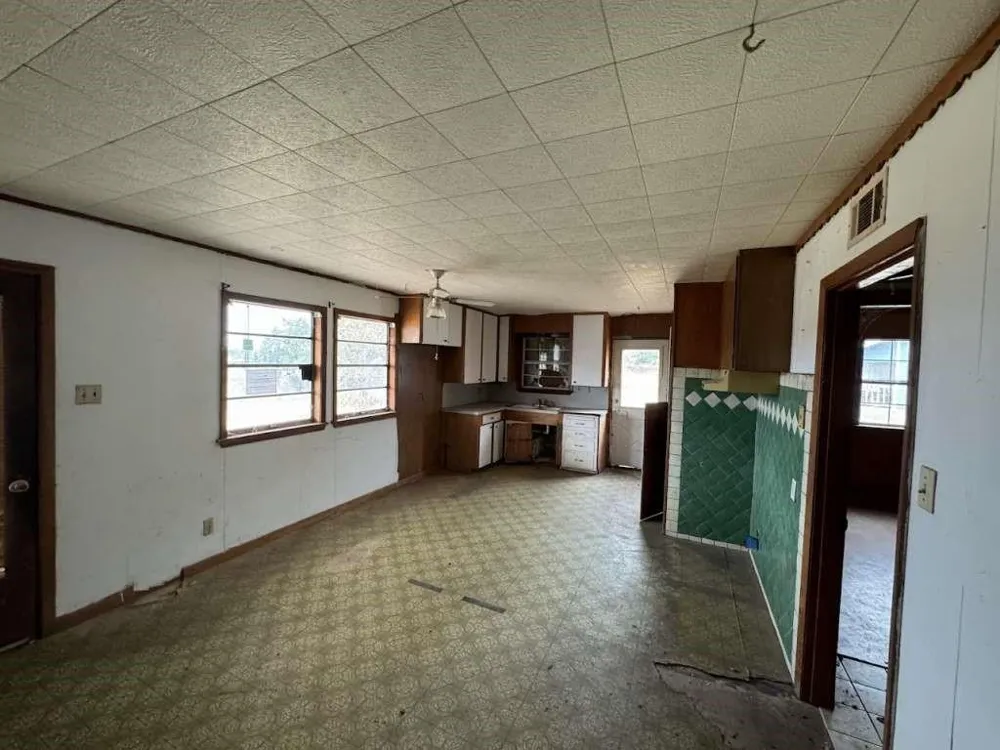 701 Oak Lane Cottonwood Shores, TX 78657
